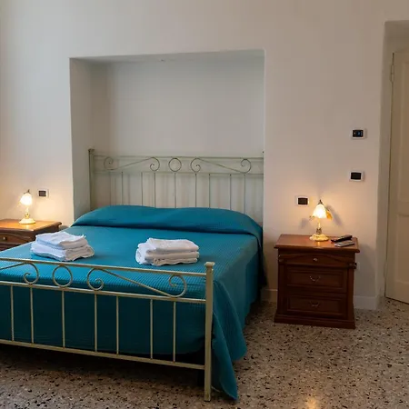 Del Pozzo Bed & Breakfast 3*